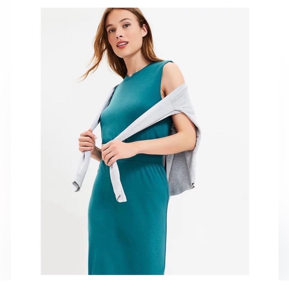 Lou & Grey XS  Dark Teal Signature Soft Cinched Waist Sleeveless Midi Dress
